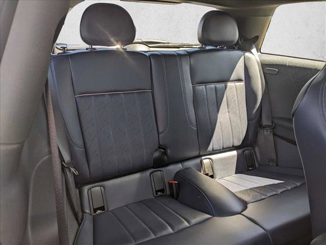 Used 2025 MINI Cooper 2-Door Hardtop image 19