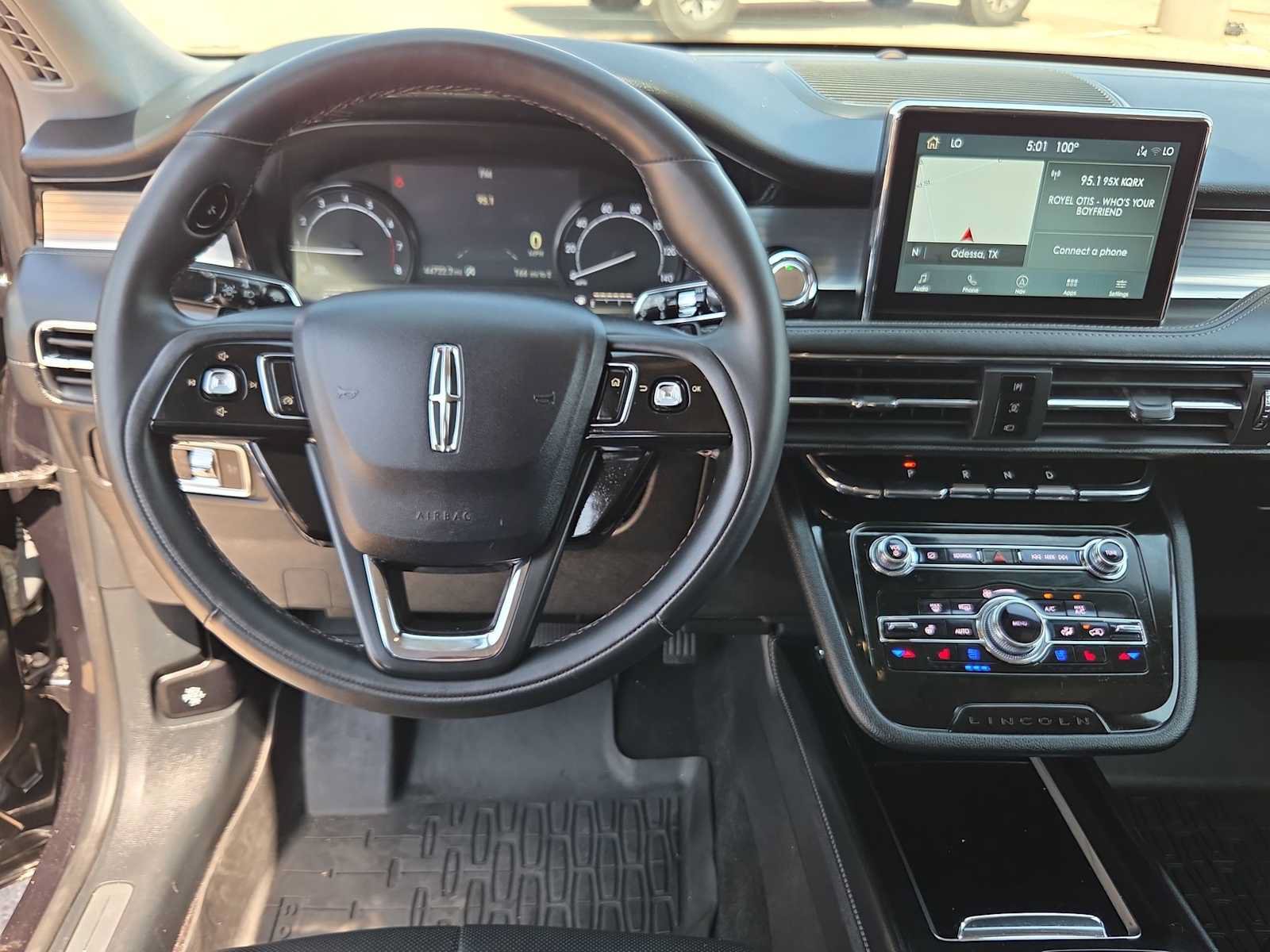 Used 2022 Lincoln Corsair FWD w/ Equipment Group 101A image 14