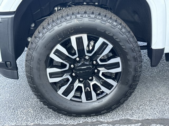 New 2026 GMC Sierra 2500 Denali Ultimate AWD/4WD image 17