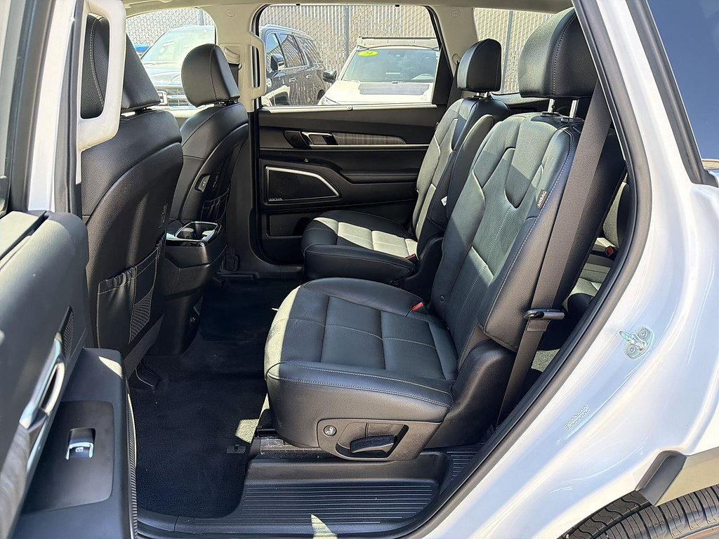 Used 2024 Kia Telluride SX FWD image 25