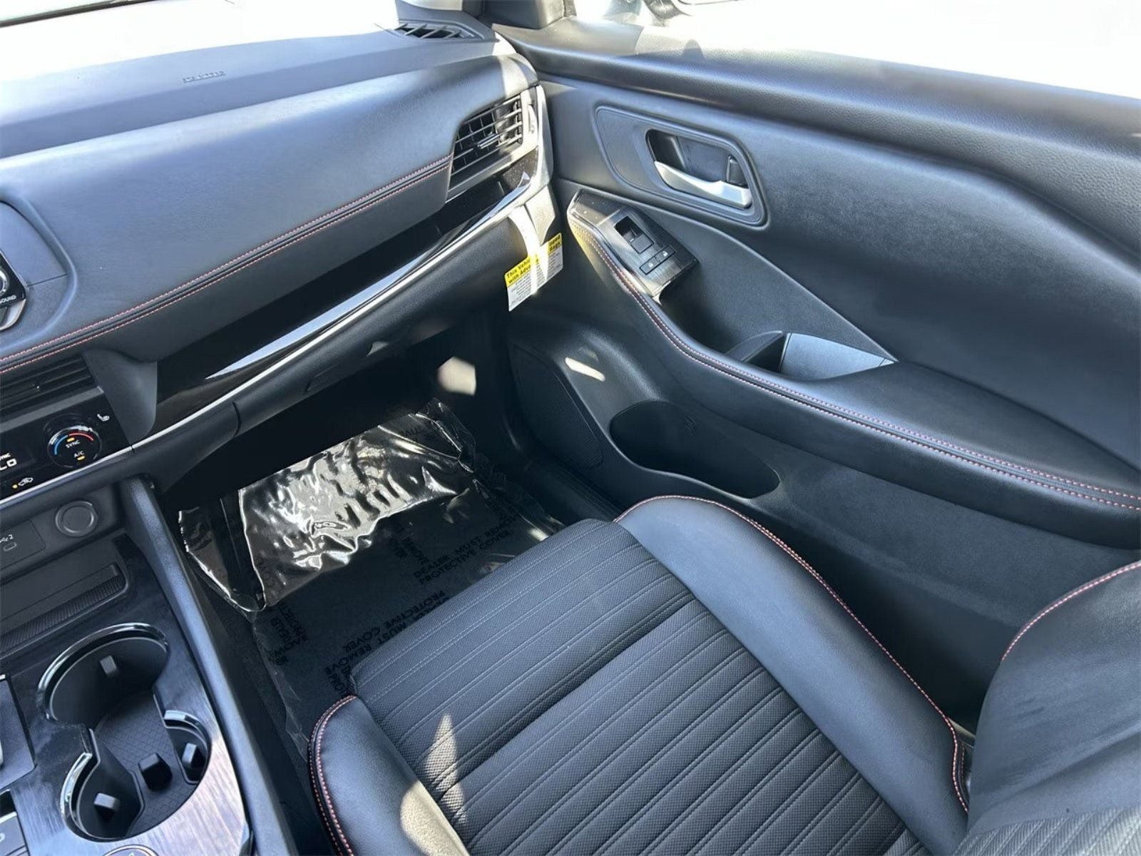 New 2026 Nissan Rogue SV AWD/4WD image 22