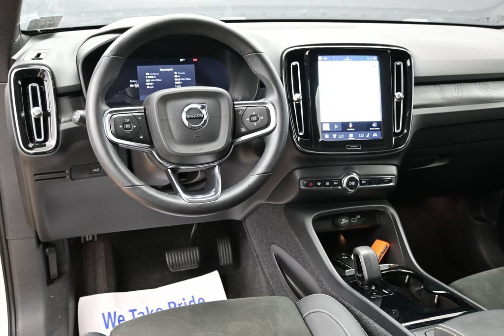 Used 2023 Volvo C40 P8 Recharge Ultimate AWD/4WD image 31