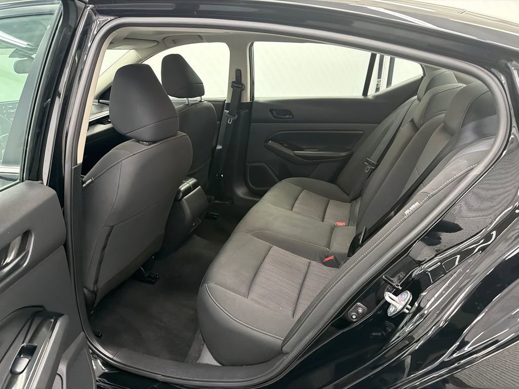 Used 2023 Nissan Altima 2.5 SV w/ SV Premium Package image 20