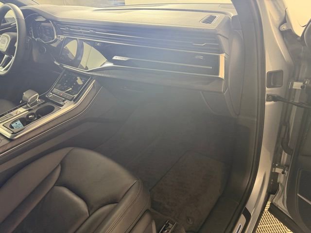 Used 2023 Audi Q7 2.0T Premium Plus w/ Premium Plus Package image 23