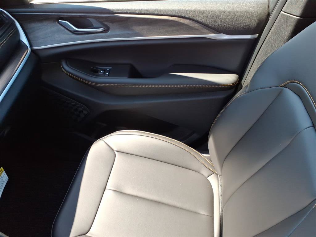New 2026 Jeep Grand Cherokee Limited AWD/4WD image 34