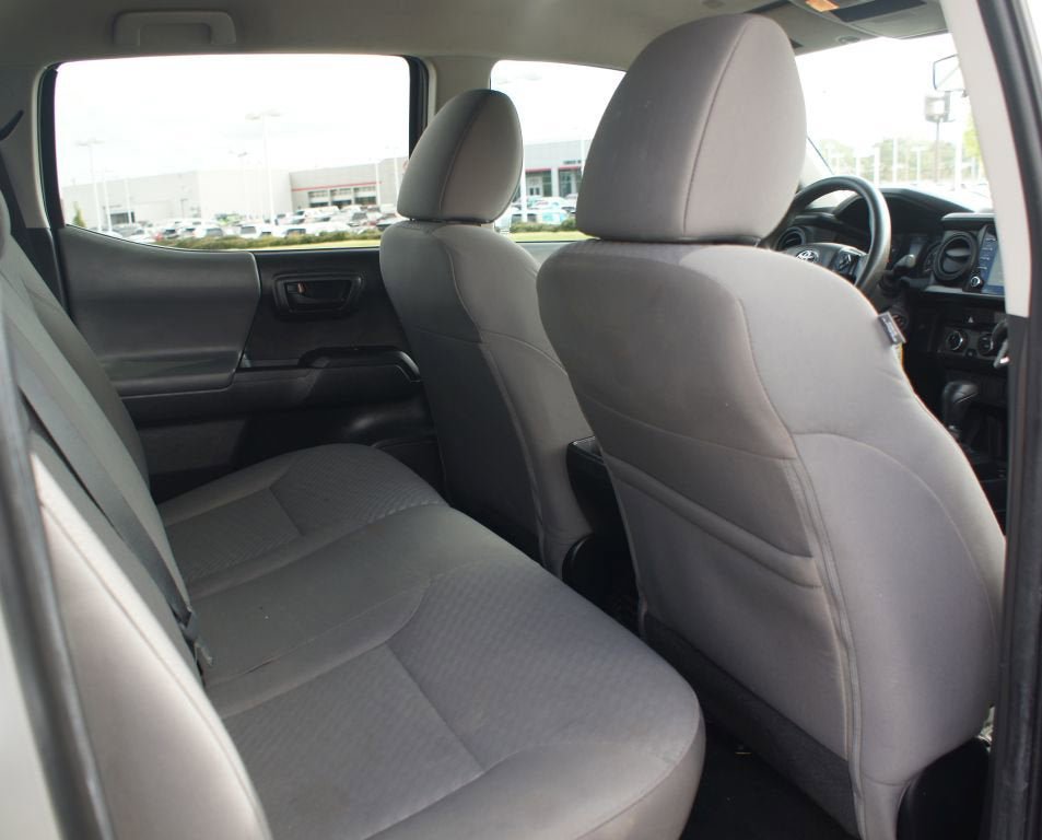 Used 2022 Toyota Tacoma SR AWD/4WD image 20