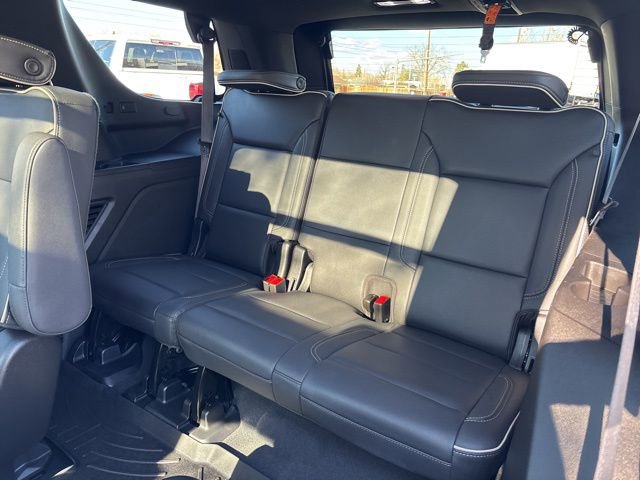 Used 2023 Chevrolet Tahoe Premier w/ Advanced Technology Package image 31