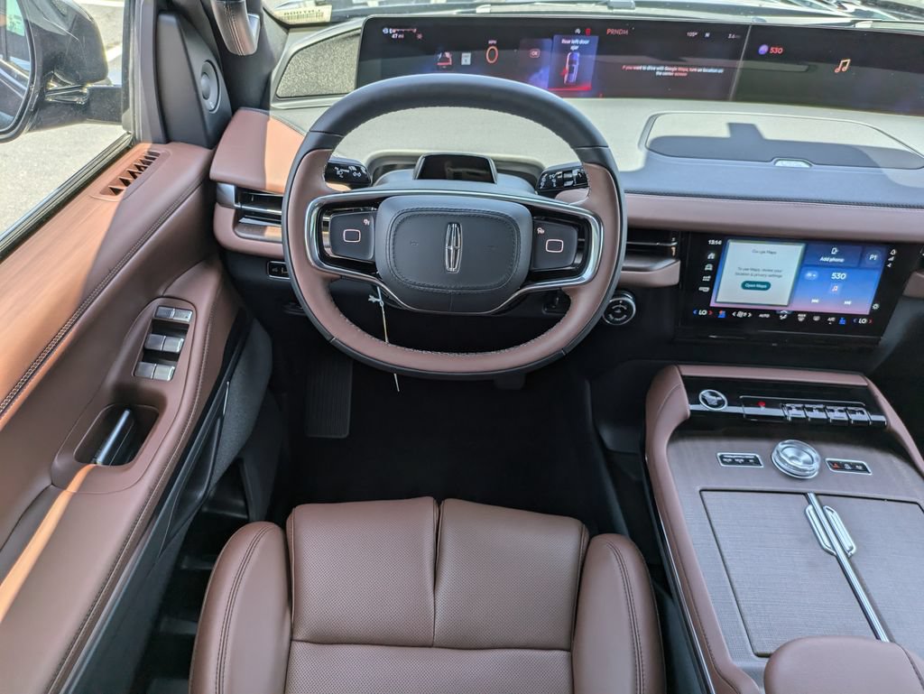 New 2027 Lincoln Navigator Reserve AWD/4WD image 17