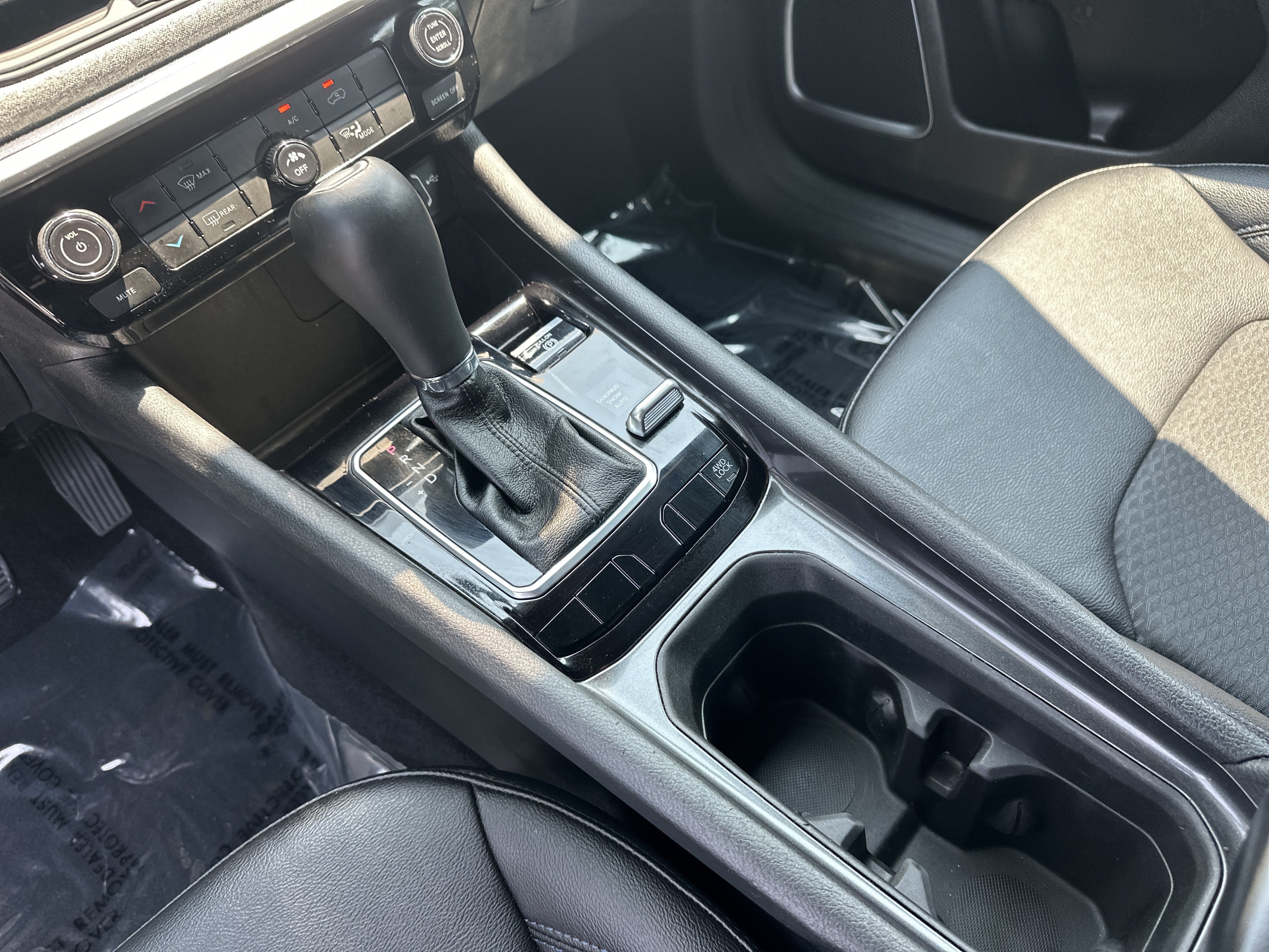 Used 2024 Jeep Compass Latitude AWD/4WD image 26
