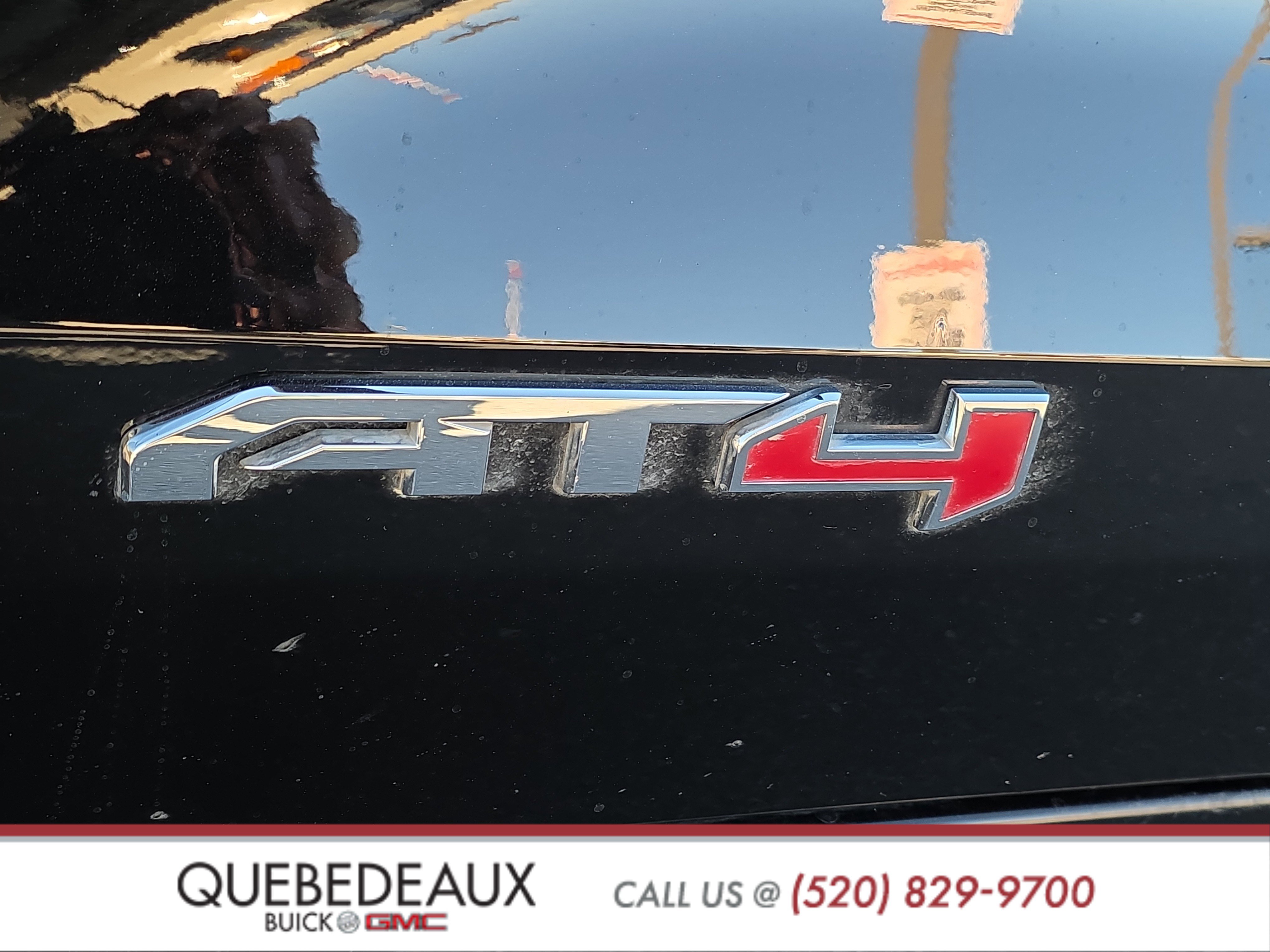 Used 2025 GMC Canyon AT4 w/ AT4 Premium Package image 4