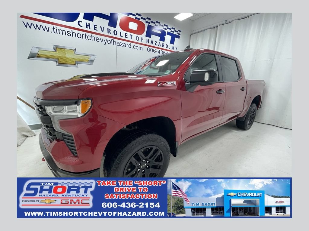 Used 2025 Chevrolet Silverado 1500 LT Trail Boss w/ LT Trail Boss Premium Package AWD/4WD image 1