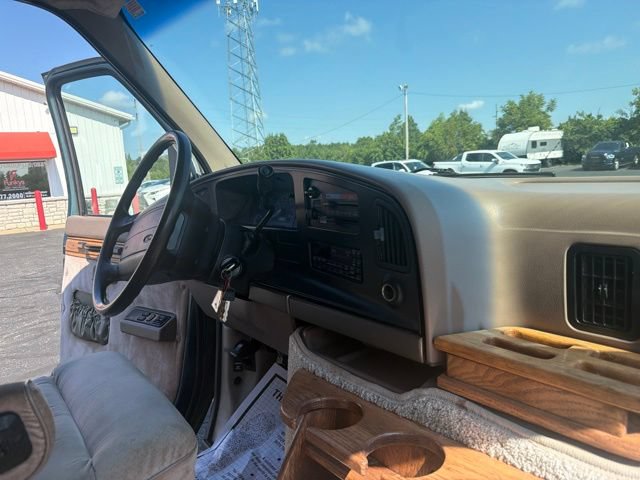 Used 1995 Ford E-150 and Econoline 150 RWD image 20