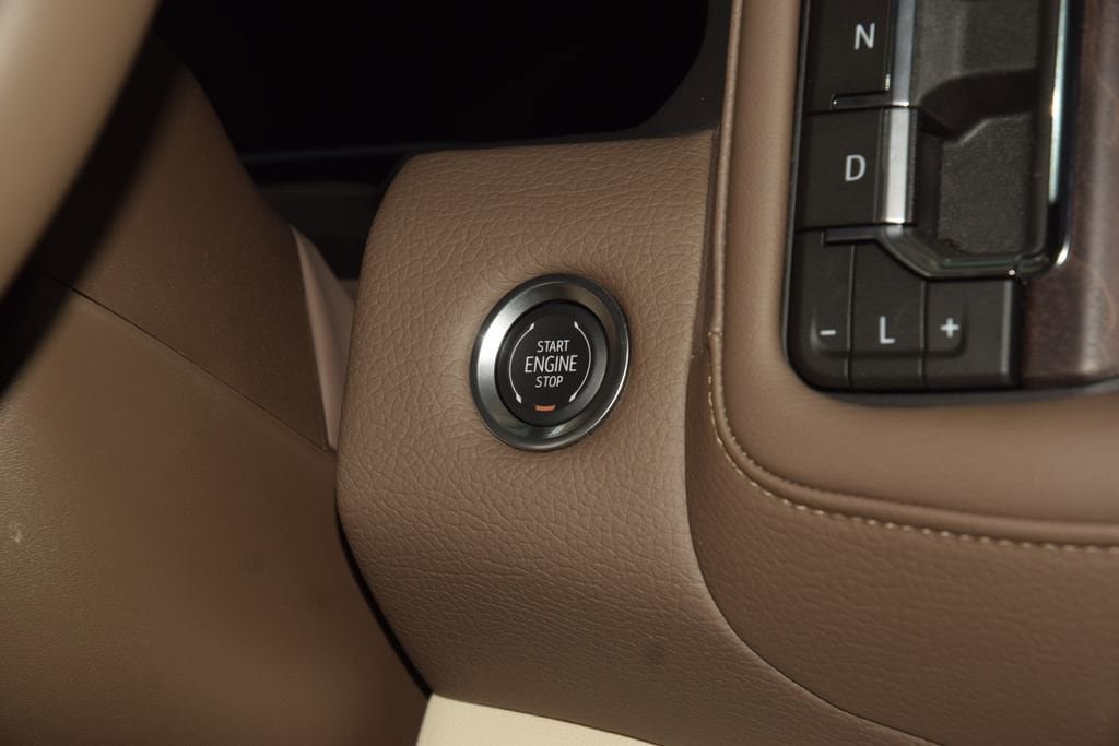 Used 2024 GMC Yukon Denali AWD/4WD image 36