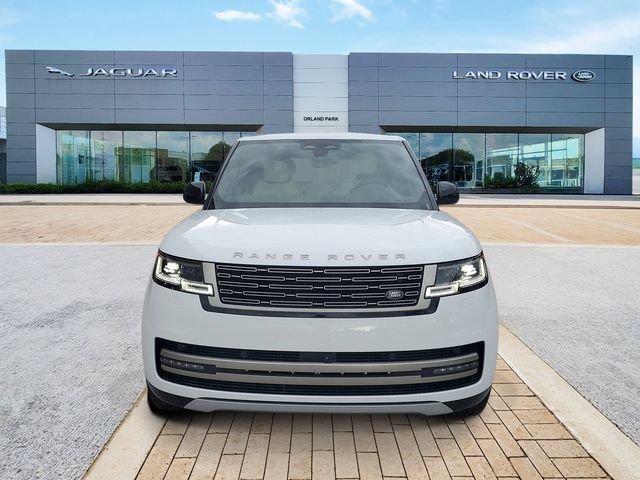 Certified 2026 Land Rover Range Rover SE AWD/4WD image 2