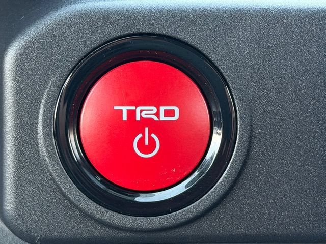 Certified 2025 Toyota 4Runner TRD Off-Road AWD/4WD image 40