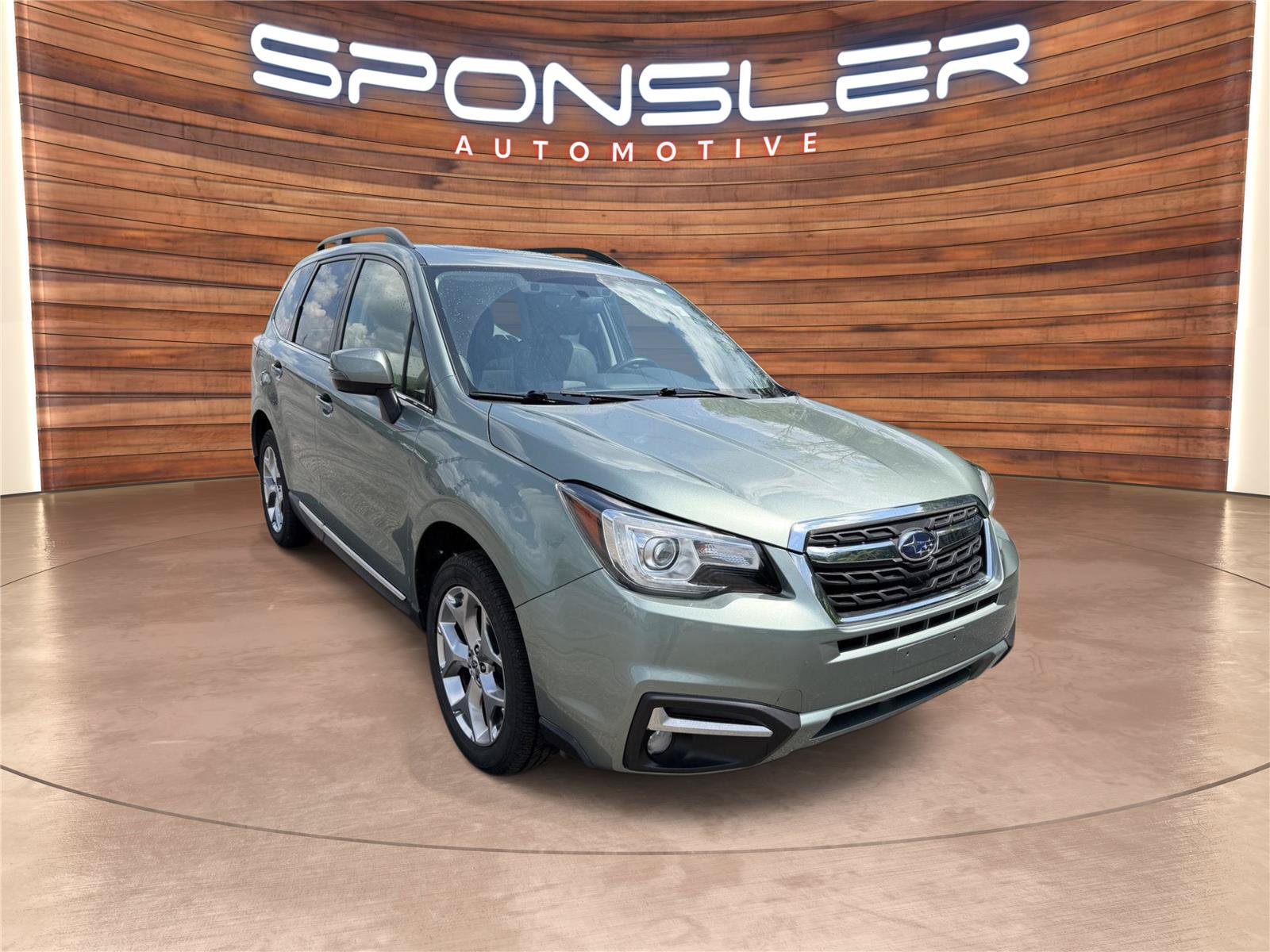 Used 2018 Subaru Forester 2.5i Touring w/ Popular Package #2 AWD/4WD image 8