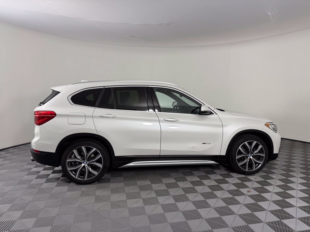 Used 2017 BMW X1 xDrive28i AWD/4WD image 10