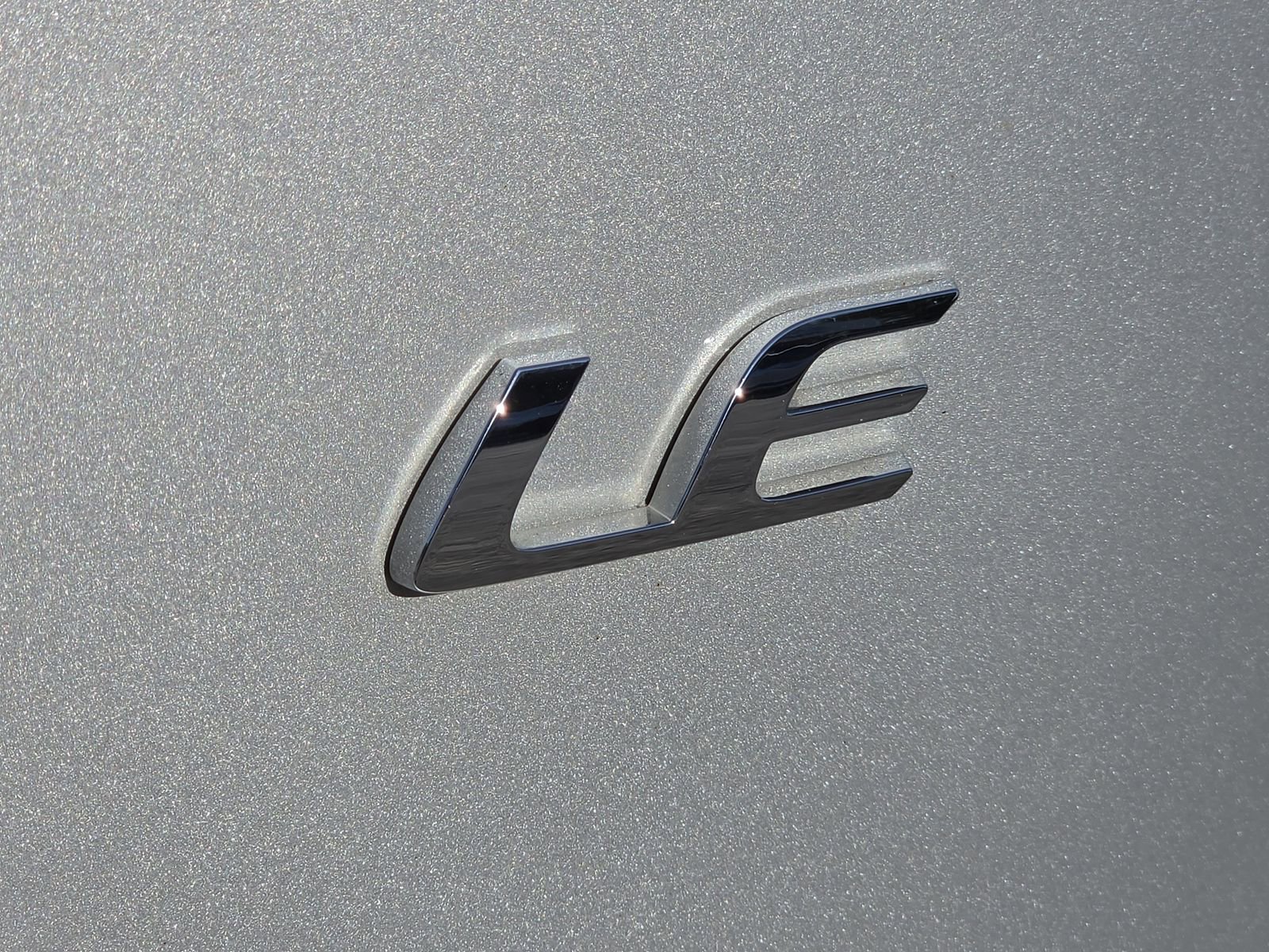 Used 2020 Toyota Corolla LE FWD image 9