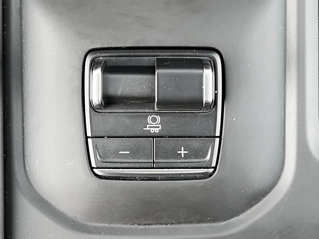 Used 2025 GMC Sierra 1500 Denali Ultimate image 29