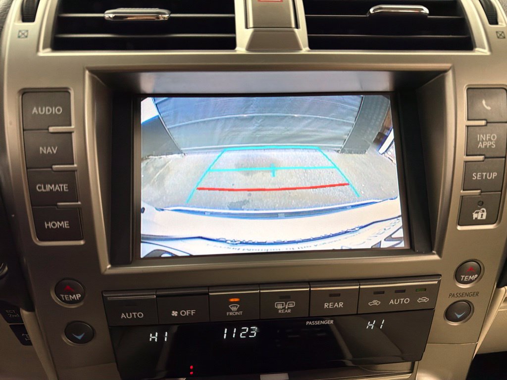 Used 2020 Lexus GX 460 Premium w/ Premium Package AWD/4WD image 18