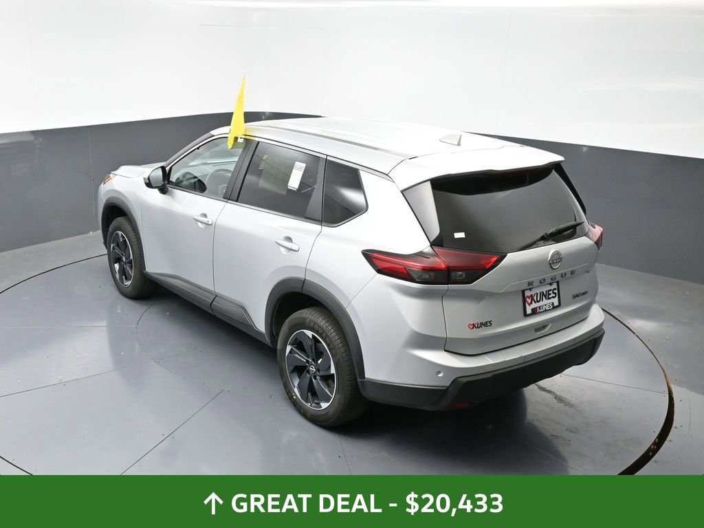 Used 2024 Nissan Rogue SV image 22