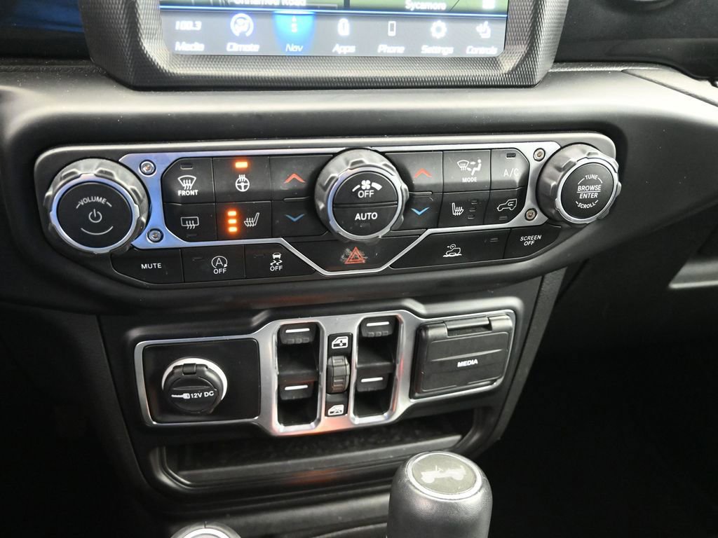 Used 2023 Jeep Wrangler Altitude image 20