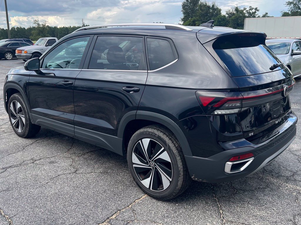 Used 2025 Volkswagen Taos SE AWD/4WD image 20