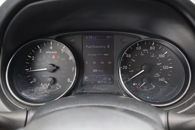 Used 2018 Nissan Rogue S FWD image 15