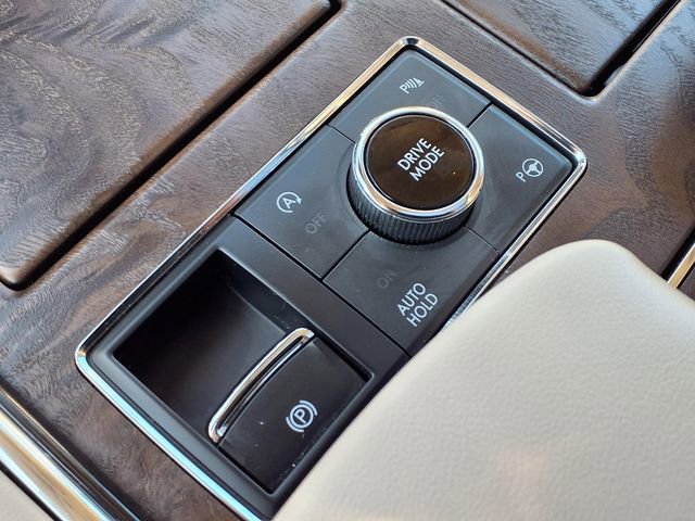 Certified 2021 Lincoln Navigator Reserve w/ Luxury Package AWD/4WD image 14