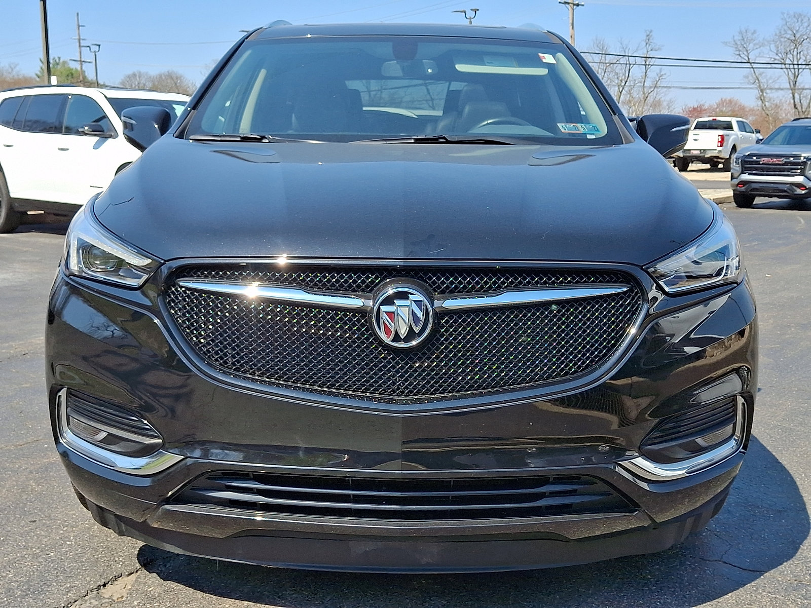 Used 2021 Buick Enclave Essence w/ Sport Touring Edition image 2