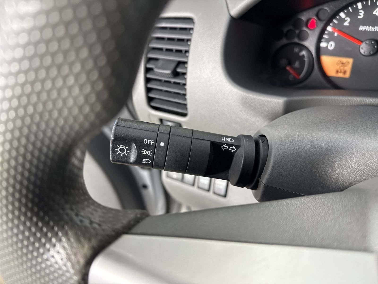 Used 2021 Nissan Frontier SV w/ SV Utility Package image 14