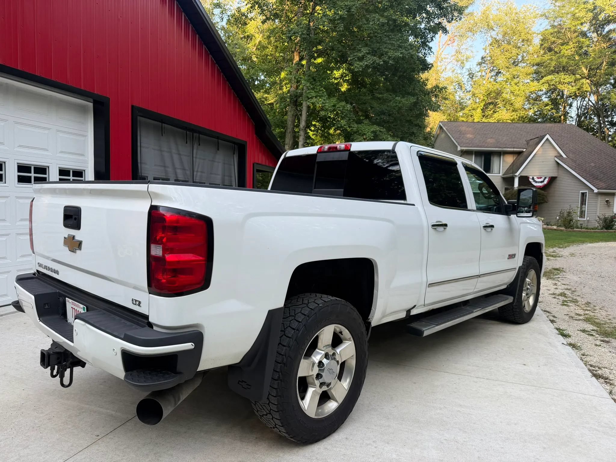 Used 2016 Chevrolet Silverado 2500 LTZ w/ Duramax Plus Package AWD/4WD image 8