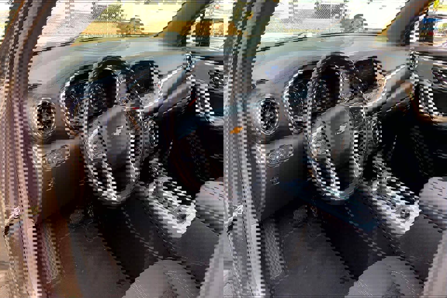 Used 2020 Chevrolet Blazer LT image 18