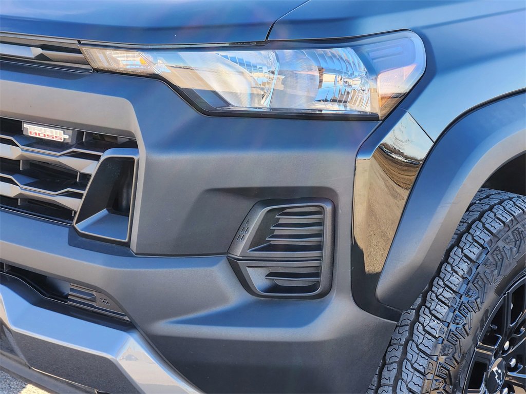 Used 2024 Chevrolet Colorado Trail Boss w/ Technology Package image 9