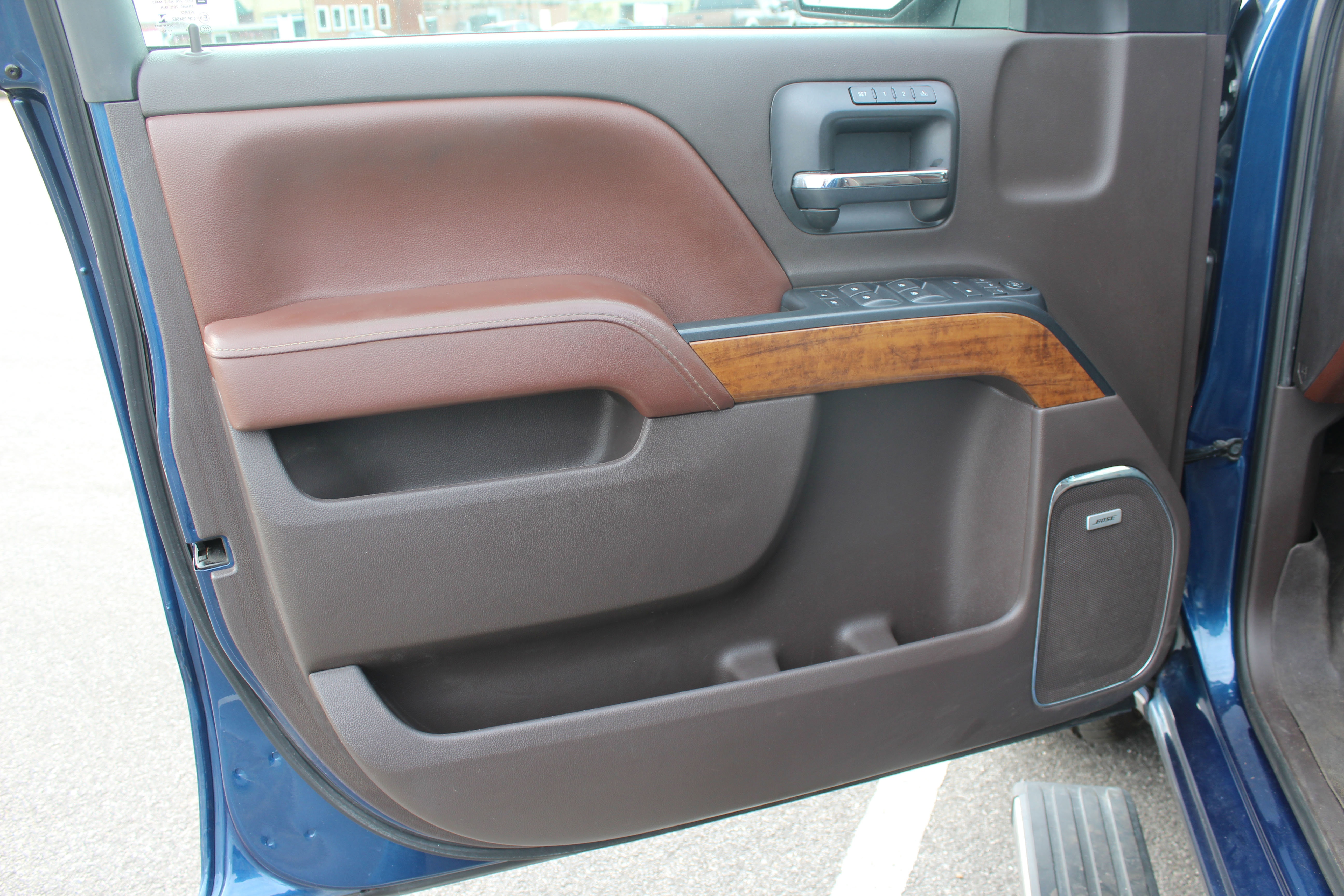 Used 2017 Chevrolet Silverado 1500 High Country w/ High Desert Package image 25