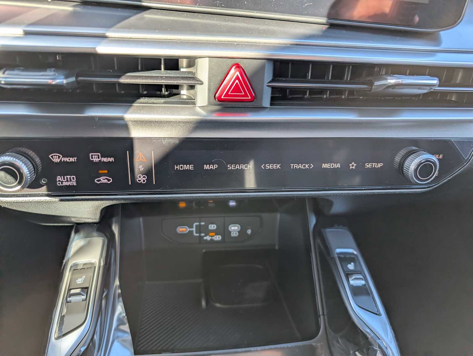 New 2026 Kia Sorento EX AWD/4WD image 27
