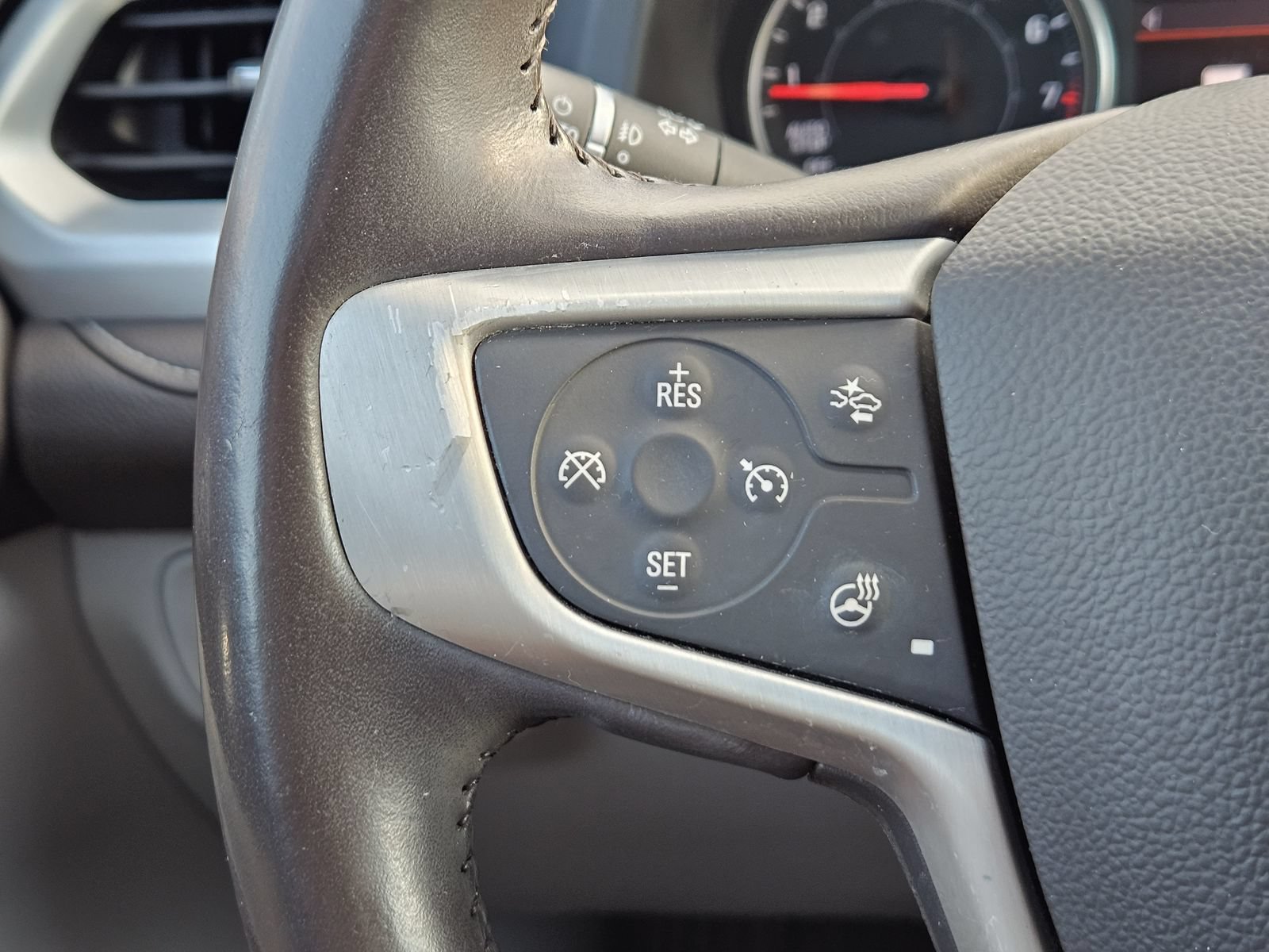 Used 2021 GMC Acadia SLT w/ Preferred Package FWD image 25