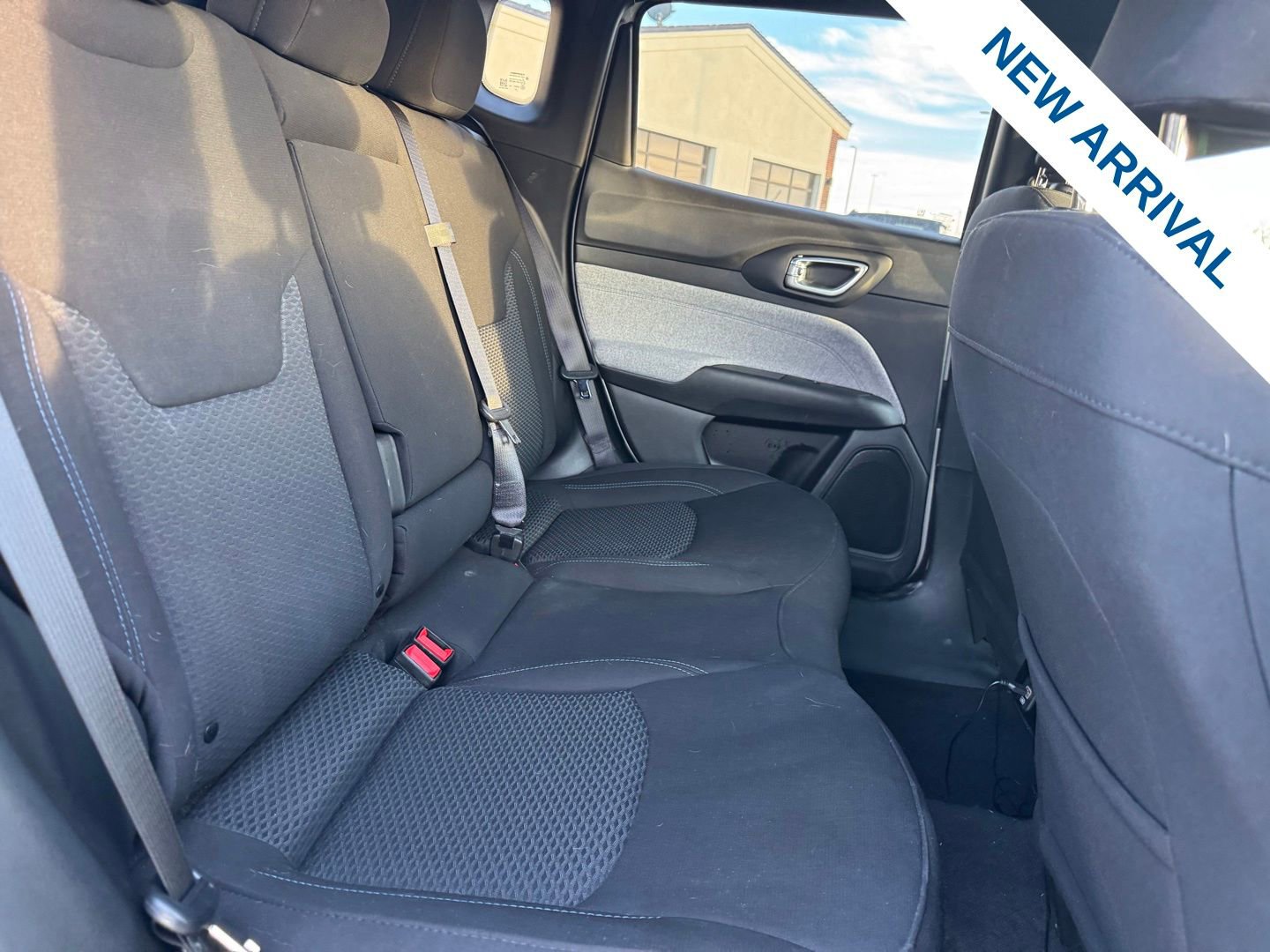 Used 2025 Jeep Compass Sport image 11