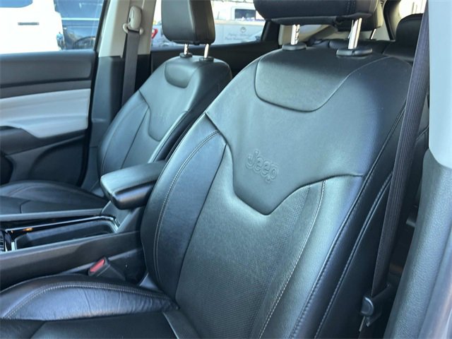 Used 2022 Jeep Compass Limited image 28