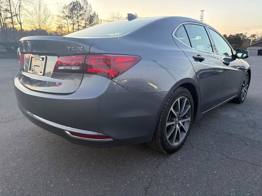 Used 2017 Acura TLX V6 w/ Technology Package FWD image 4