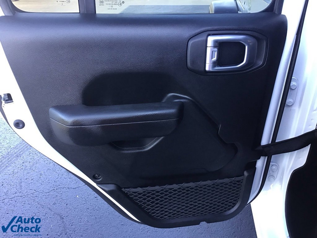 Used 2023 Jeep Wrangler Sport S image 12