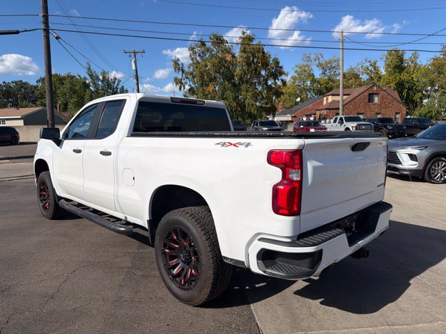 Used 2019 Chevrolet Silverado 1500 Custom w/ Custom Convenience Package AWD/4WD image 5