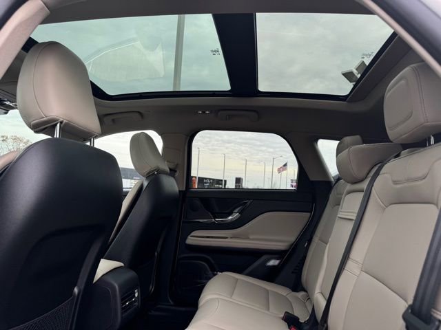 New 2026 Lincoln Corsair Premiere image 22