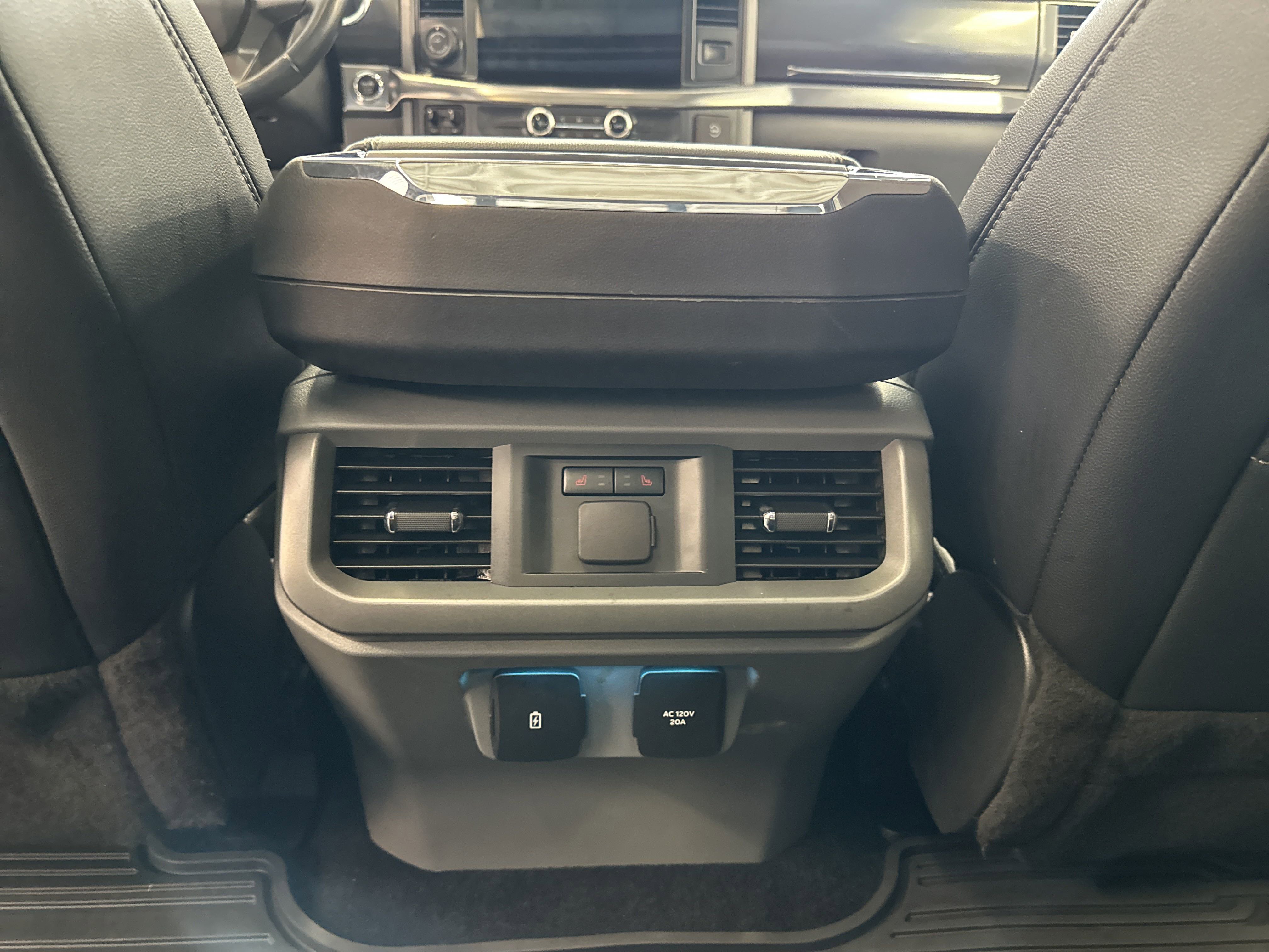 Certified 2022 Ford F150 Lariat w/ Equipment Group 502A High image 29