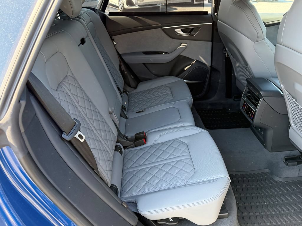 New 2026 Audi SQ8 Prestige AWD/4WD image 12