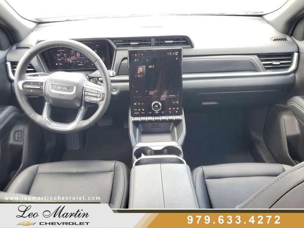 Used 2026 GMC Terrain Elevation w/ Elevation Premium Package FWD image 12