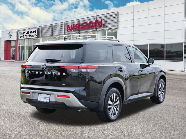 Certified 2024 Nissan Pathfinder SL FWD image 4