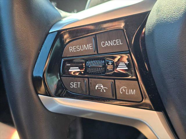 Used 2025 BMW 330i xDrive Sedan image 33