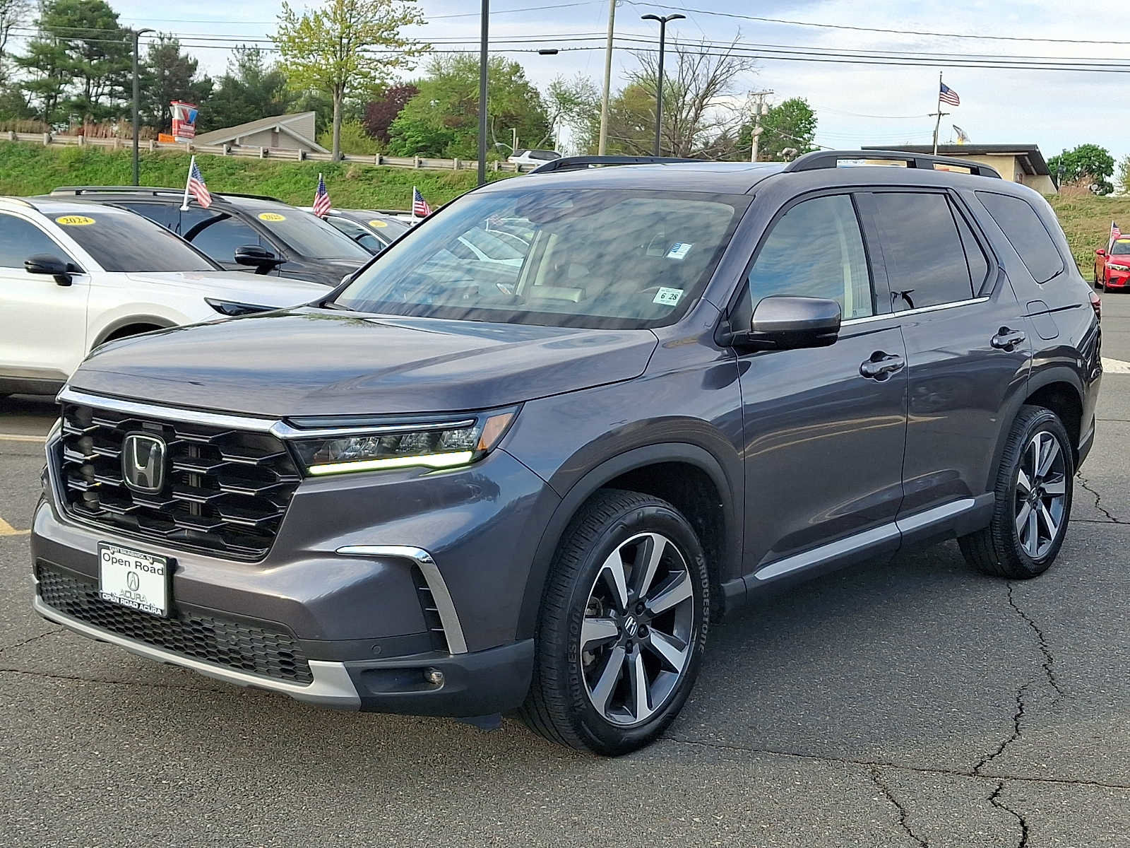 Used 2023 Honda Pilot Touring image 3