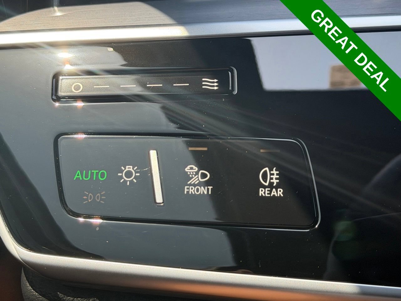 Used 2025 Audi A8 L 3.0T AWD/4WD image 19